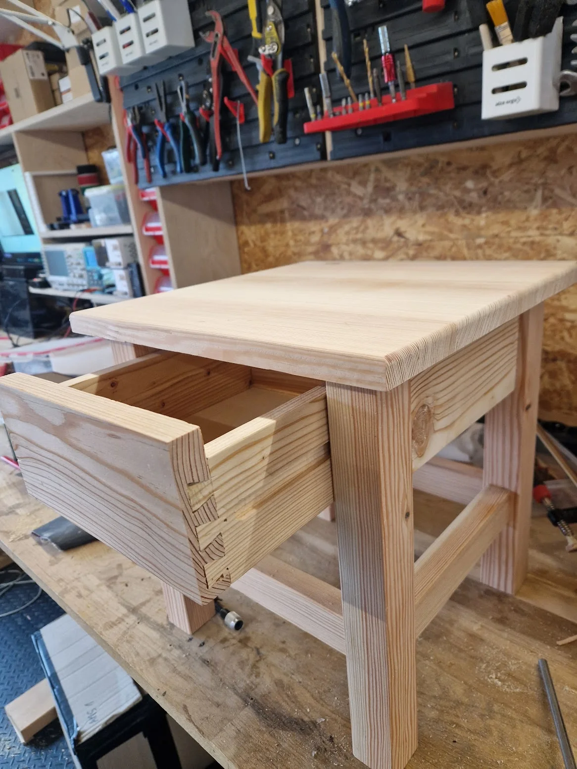 Stool No. 02 drawer construction