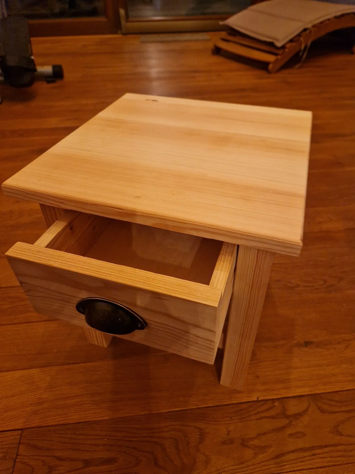 Stool No. 02 finished